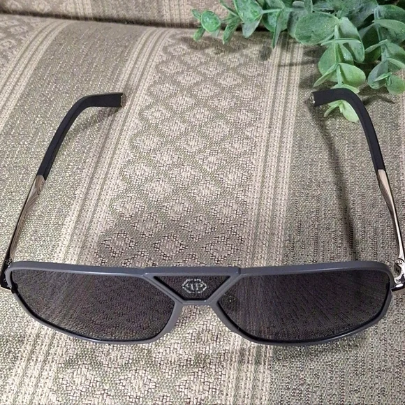 Philipp Plein Power Hexagon Titanium Sunglasses SPP009 Philipp Plein Power Hexagon Titanium Sunglasses SPP009 main image 4